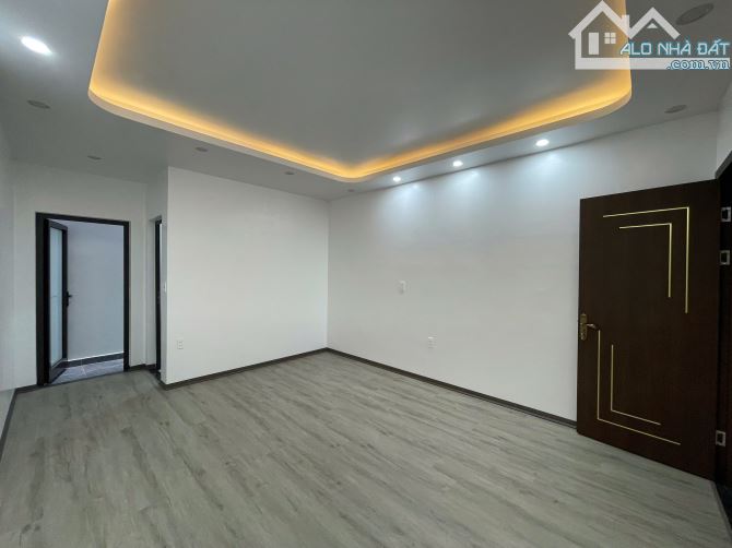 Nhà 4 tầng độc lập khu phân lô Ngô Gia Tự ngã 3 Văn Cao - 75m2 - Tây TT -8,5 tỷ thoả thuận - 5