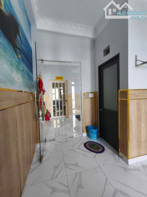 NHÀ ĐẸP HXH ĐƯỜNG TRẦN THỊ CỜ PHƯỜNG THỚI AN QUẬN 12 HƠN 5 TỶ- 4 TẦNG 7PN- DT 68m2 NỞ HẬU - 6