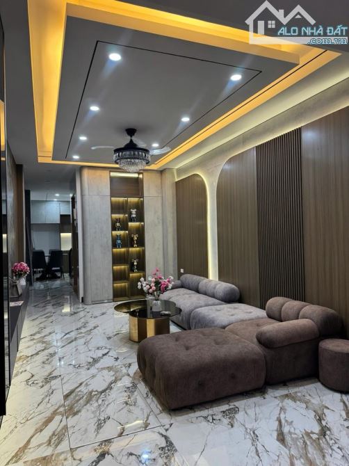 SIÊU PHẨM ĐÀM QUANG TRUNG – LÔ GÓC – 7 NGỦ – FULL ĐỒ – 9,8 TỶ - 6