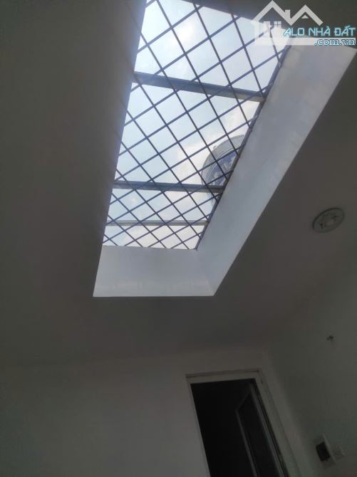 BÁN NHÀ ĐẸP NGUYỄN SƠN – PHÂN LÔ HÀNG KHÔNG – GARA Ô TÔ - 83M2 CHỈ 18 TỶ - 6