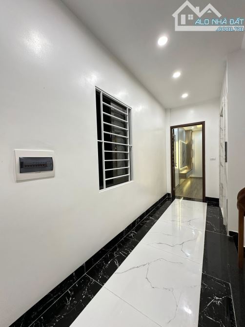 Tôi chính chủ cần bán nhà mới xây 5 tầng, 61m, ở sướng, kinh doanh đỉnh cao, Thịnh Liệt, H - 6