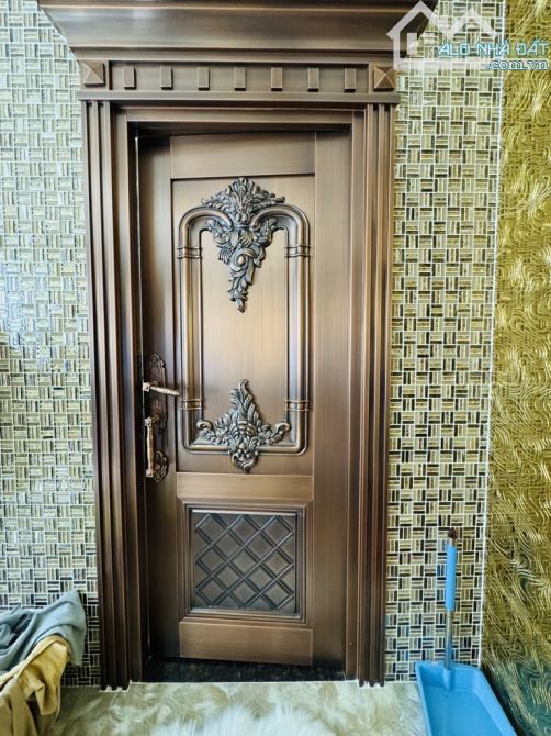 Biệt thự 3 Mặt Tiền Bùi Minh Trực 10 x 12,5 , nội thất cao cấp , có thang máy , 31.999 tỷ - 7