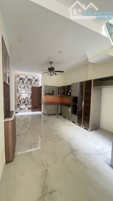 BÁN NHÀ 58m2- MT Phường Tân Định, Quận 1 - Gần Huyền Quang -4mx14.4m -1T 2L 3PN- 18.5 Tỷ. - 7