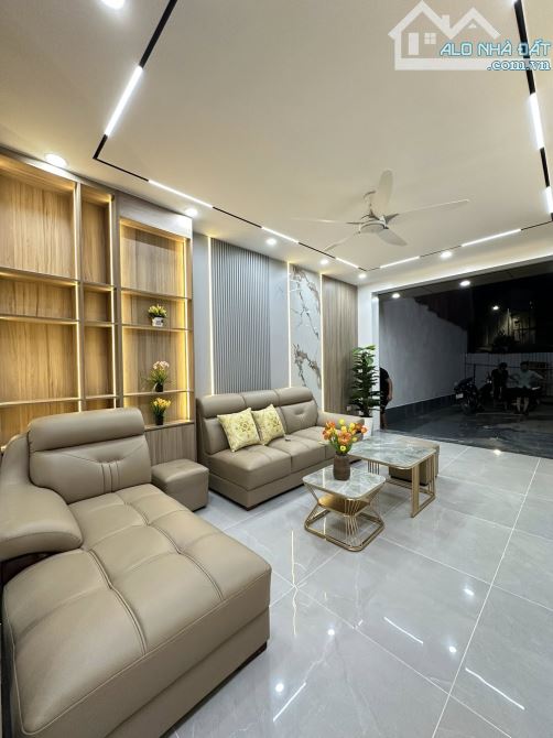 Tôi chính chủ cần bán nhà mới xây 5 tầng, 61m, ở sướng, kinh doanh đỉnh cao, Thịnh Liệt, H - 7