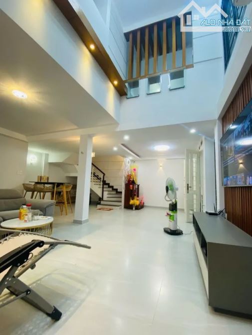 Ngang khủng 7,25. 4 tầng. Hxh thich quảng đức, full nội thất, giá chỉ 11.7 tỷ - 8