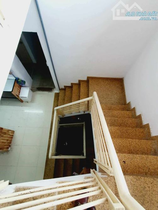 Giảm 2,5 tỷ = 13,5 tỷ. CHDV 15 x 16 = 232m2. Đường số 8 - Hoàng Diệu 2, Thủ Đức - 8