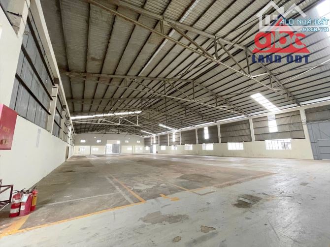 Cho thuê kho 12.000m2 trong kcn sóng thần 1 Mặt Tiền Đường Chính Giá chỉ từ 90k - 9