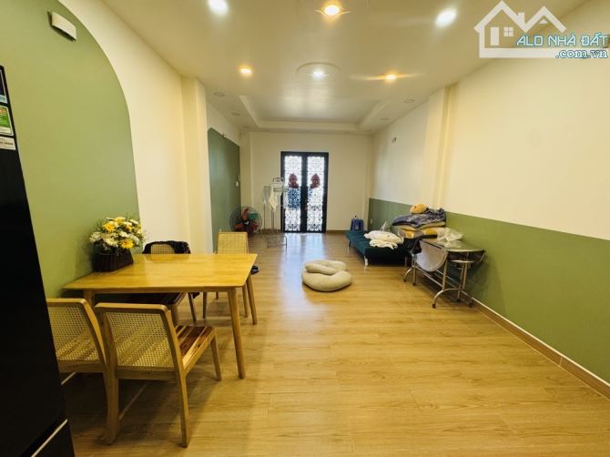 Biệt thự 3 Mặt Tiền Bùi Minh Trực 10 x 12,5 , nội thất cao cấp , có thang máy , 31.999 tỷ - 9