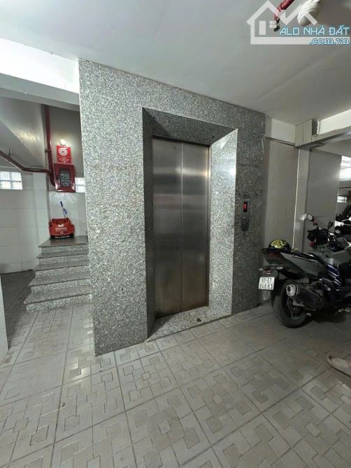 CHDV 4 lầu HXH Nguyễn Thị Định Q.2 ngang 7.5m 310m2 53PN T.máy có hầm TN 200tr chỉ 39 tỷ. - 9