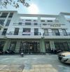 Em cần cho Thuê hoặc Bán Shophouse NGUYỄN SINH SẮC hoàn thiện có thang máy sát biển đẹp !!