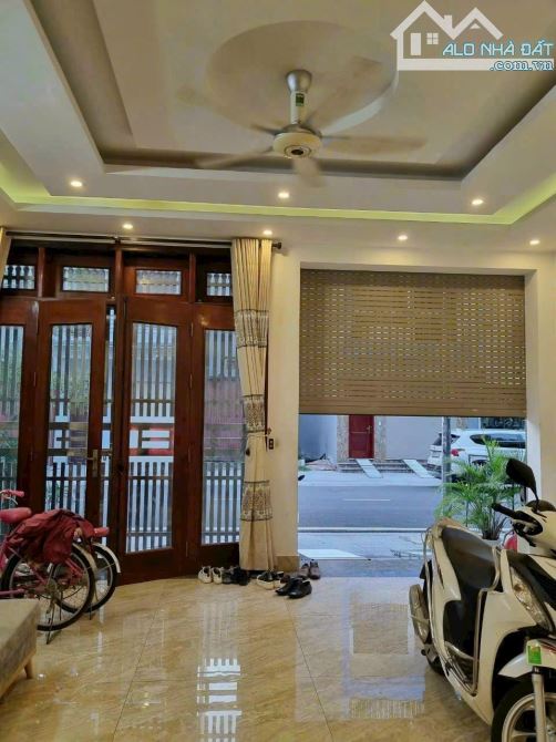 NHÀ BÁN - ĐƯỜNG LỚN - GẦN TRUNG TÂM UBNDX VÂN HÀ - THIẾT BÌNH 120M2 =10×12 HƠN 7tY - 2