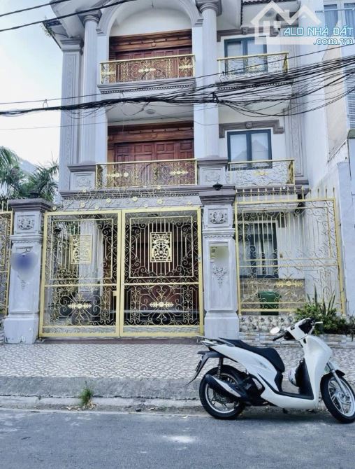BÁN BIỆT THỰ LÔ GÓC 2 MẶT TIỀN KHU TÊN LỬA KHÔNG LỘ GIỚI, KHÔNG LỖI PHONG THUỶ.