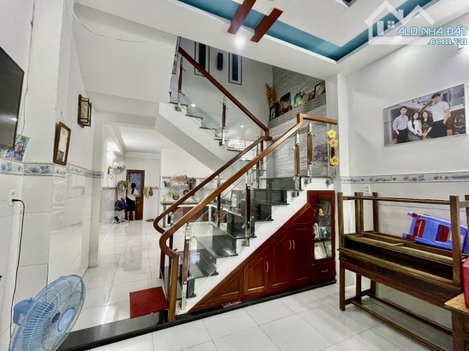 BÁN NHÀ 2 TẦNG MỚI CẠNH TRƯƠNG CHÍ CƯƠNG – Ô TÔ ĐỖ CỬA, NHÀ MỚI Ở NGAY – NHỈNH 4 TỶ TL
