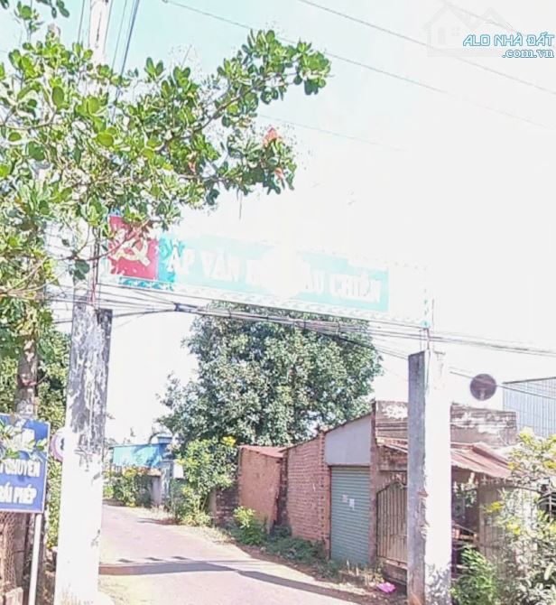 Bán gấp đất tại Xã Tân Lâm, 4 triệu / m2, 1677m2 bao đẹp, xem ngay