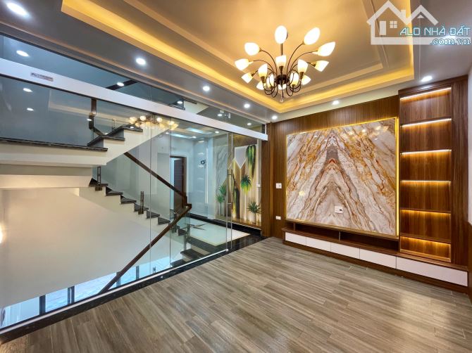 Nhà 4 tầng xây mới phân lô Văn Cao - 52.8m2 ngang 4.8m - Đường 7m