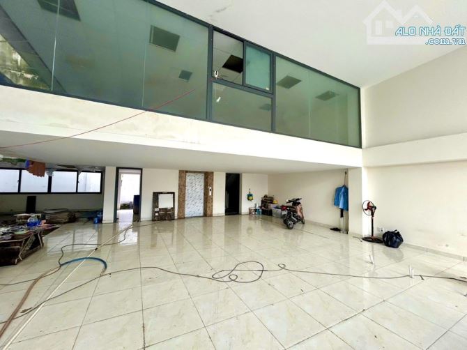 BÁN TÒA NHÀ VĂN PHÒNG HẺM 8 M ĐƯỜNG NGUYỄN VĂN LƯỢNG, DT316M , GIÁ 39 TỶ