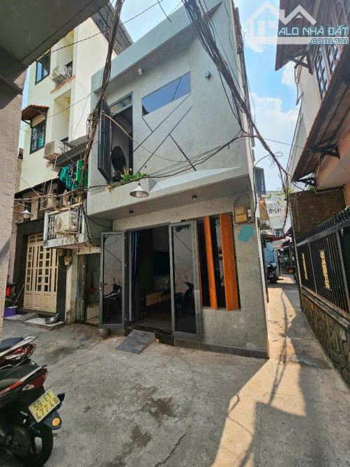 BÁN NHÀ TRẦN VĂN ĐANG QUẬN 3. NHÀ MỚI Ở NGAY. TẶNG HẾT NỘI THẤT MỚI 100%