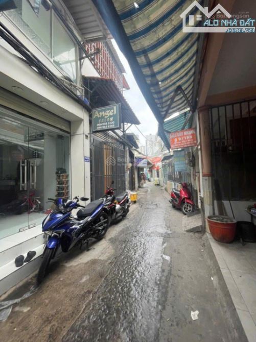 BÁN NHÀ MỚI GẦN MT CAO LỖ 150M, QUẬN 8 - 2 TẦNG - ĐƯỜNG 3M - CHỈ 5.3 TỶ - VUÔNG VỨC, HOÀN