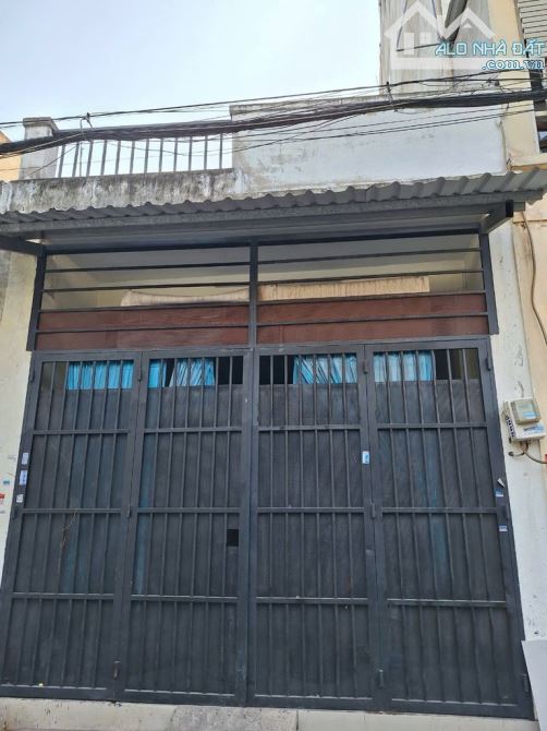CHỦ GẤP BÁN NHÀ C4 KHU TÂN QUÝ, 70M2, HẺM NHỰA OTO VI VU, 5.5 TỶ