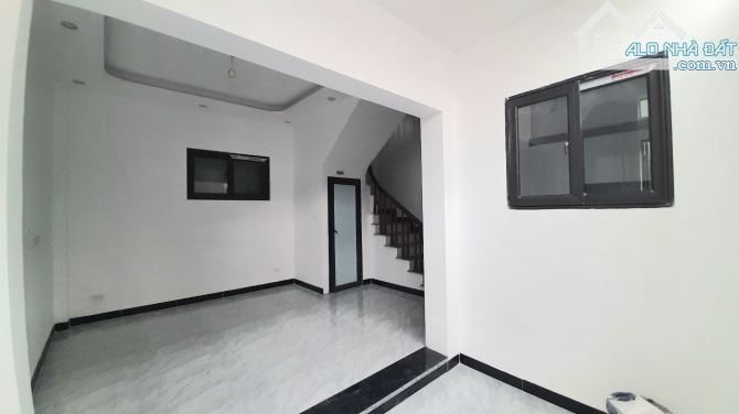 CHỈ NHỈNH 4 TỶ‼️ Bán nhà Ngọc Hồi, Thanh Trì diện tích 31m2, 5 tầng MỚI ĐẸP