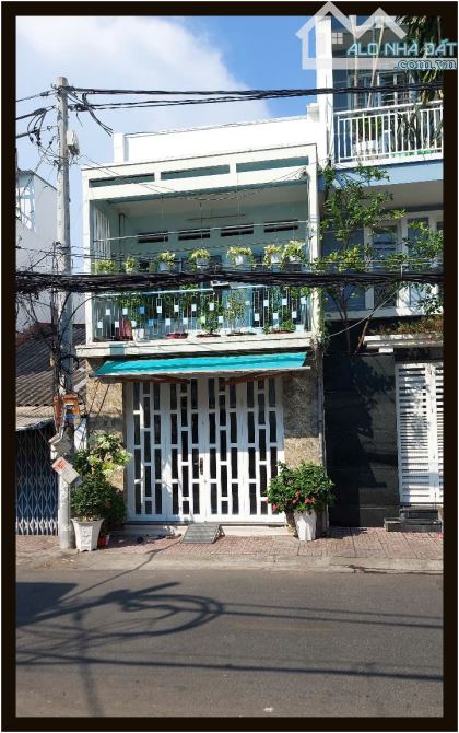 Cho thuê rẻ nguyên căn 4.2 x 17m 1 trệt 1 lầu Phong Phú Q8 TP.HCM