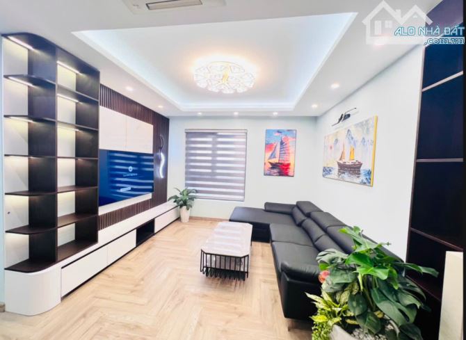 Bán căn A19 Trung Kính  2PN FULL  NT giá  6xty  ,Trung  tâm cực địa, gần  Trừơng  học lớn - 1