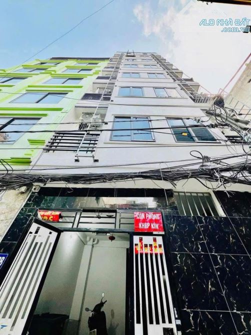 PHÙNG KHOANG TRUNG VĂN CCMN 7 TẦNG THANG MÁY 18 PHÒNG DOANH THU 900 TRIỆU CHỈ 13.8 TỶ