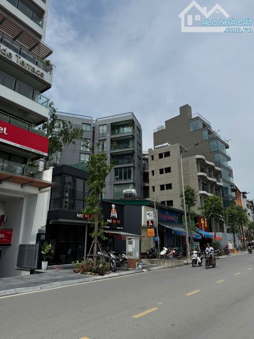 Bán đất mặt phố Võ Chí Công, Tây Hồ – 170m², nhà C4, gần Ngoại Giao Đoàn, giá 85 tỷ