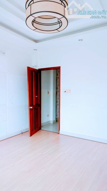 Mặt tiền HXH 5 Lầu 5PN, 4WC, Khu Dân Trí Cao, An Ninh, Hiếm Nhà Bán Nhỉnh 8 Tỷ Bớt Lộc