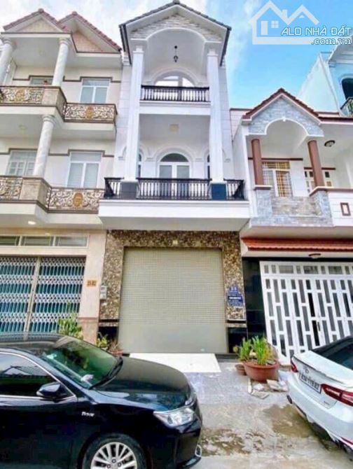 Nhà 3 tầng 5,6 Tỷ - Đường B2 - KDC Hưng Phú - Trung tâm TP Cần Thơ.