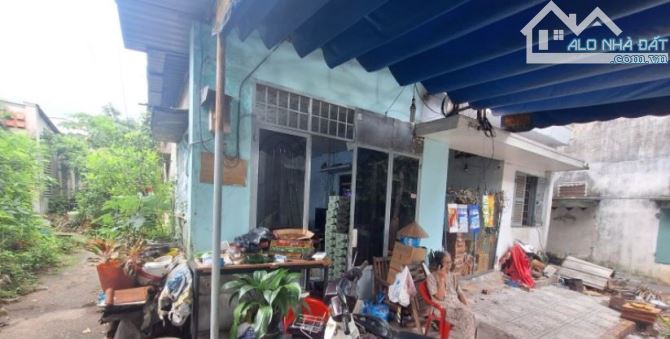 Bán Gấp Nhà  Mặt Tiền Kinh Doanh, Linh Trung Thủ Đức, 240m2(8mx30m), Chỉ 18 Tỷ (TL)