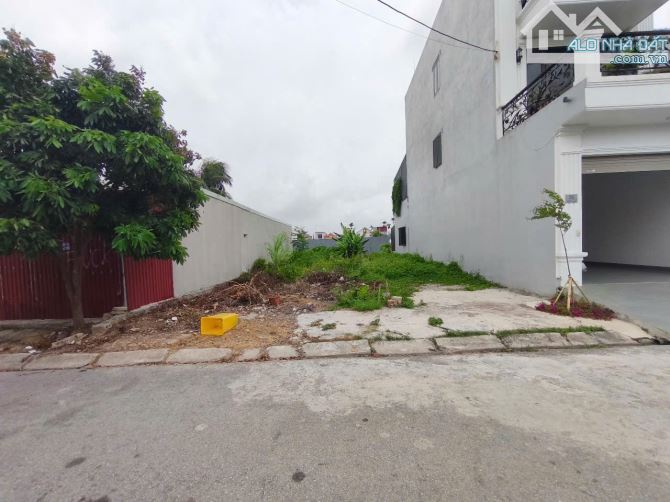 Lô đất đẹp 90m2 ngang 6m tại   Hải Thành 2,Dương Kinh,xung quanh tiện ích đầy đủ giá tốt