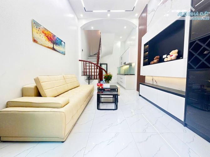 CHÍNH CHỦ BÁN NHÀ HOÀNG HOA THÁM ĐẸP, NỘI THẤT XỊN, NGÕ RỘNG 3 GÁC|DT30M2x4T_6,48TỶ