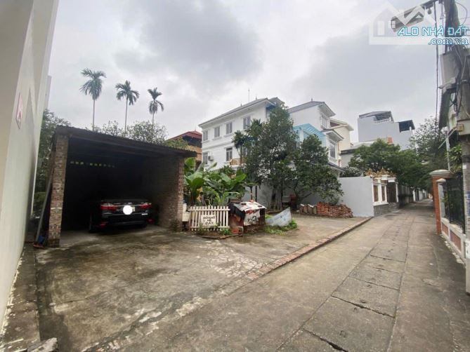Bán 300m2 đất ngọc thụy Long Biên Ngõ đẹp ôtô , gần ô tô tránh , xây biệt thự sân vườn đẹp