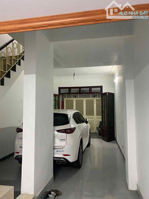 Phân lô Nguyễn Phúc Lai, 3 oto tránh, Ngõ thông. 60m2 x 5t, mt 4.3m. Chỉ 19.5 tỷ!
