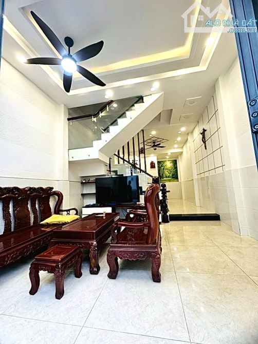 MTKD ĐƯỜNG SỐ KHU TÊN LỬA NGAY CHỢ DA SÀ QUẬN 6