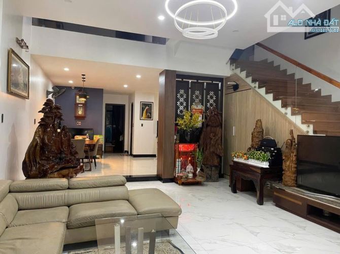 🔥SIÊU PHẨM - NHÀ 3 TẦNG - KIỆT Ô TÔ THÔNG LÊ HỮU TRÁC DIỆT TÍCH ĐẤT 150M2, NGANG 6,8M - Đ