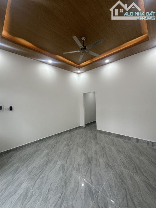 Nhà mới Khu DC Nam Long -72m2- 2 tầng 3PN giá chỉ hơn 4 tỷ.