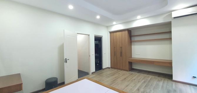 Bán Nhà Lô Góc 5 Tầng, 2 Mặt Ngõ, Ô Tô Tránh, Sổ Đỏ Chính Chủ, 7.35 Tỷ Quan Nhân, ThXuân