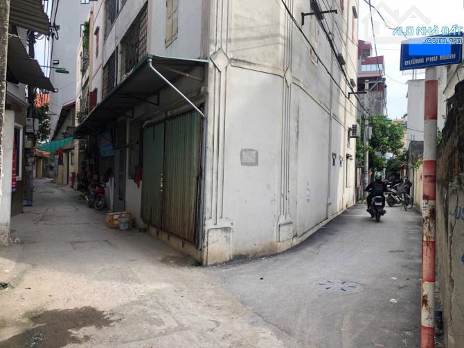 Thổ cư lô góc 3 mặt ngõ thoáng vĩnh viễn ô tô đỗ tận cửa phường Minh Khai