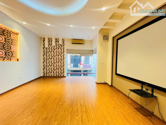 Bán nhà Nguyễn Trãi quận Thanh Xuân ô tô vào nhà dt 78m 5 tầng mặt tiền 4m giá 11,5 tỷ