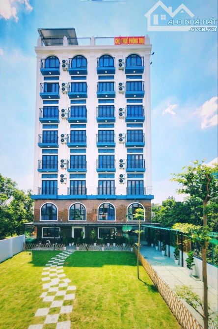 Bán toà nhà dòng tiền 9 tầng xây trên thửa đất 618m2 , khách thuê full phòng