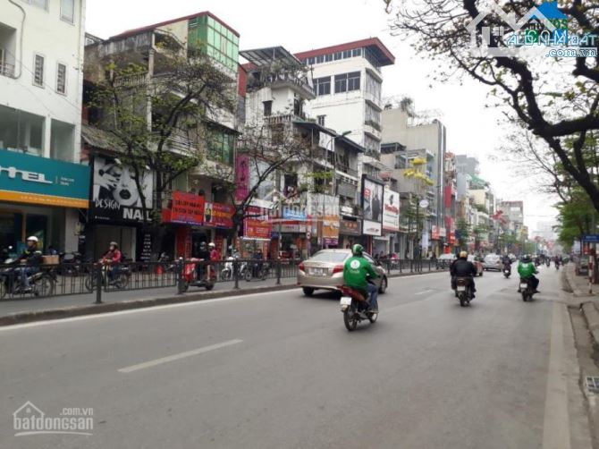 Nhà Mới Trung tâm Đống Đa - 7 tầng - Thang Máy - Tặng Nội Thất - Chỉ việc dọn về ở