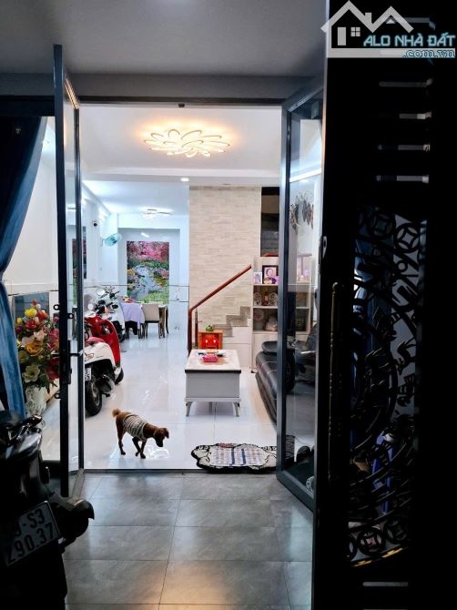 Gấp bán nhà 1385/...Phan Văn Trị, phường 8, Gò Vấp, 50m2, 2 tầng, giá nhỉnh 4 tỷ