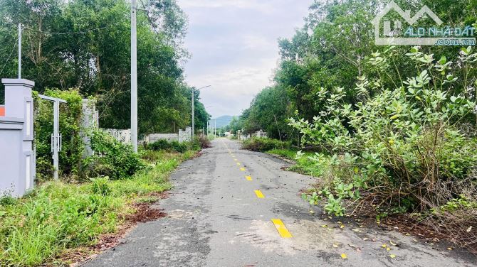 Giáp ranh thị trấn Phước Hải; Phước Hội - Đất Đỏ - BRVT 🌈🌈Diện tích 467m2 - ngang 14x30m