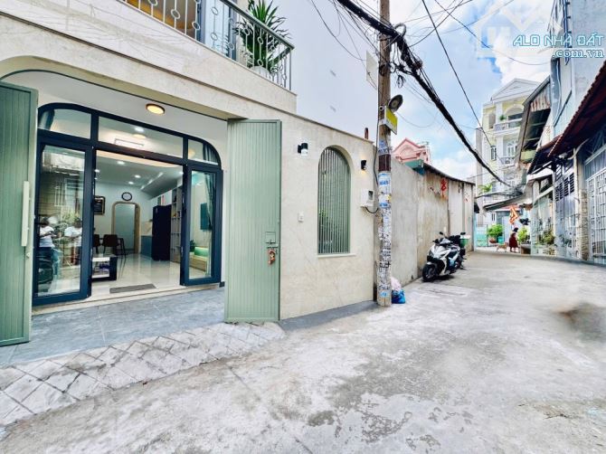 BÁN NHÀ GÒ VẤP -  GẦN CHỢ AN NHƠN - HXH ĐẬU CỬA – 52M² – NGANG 4M - NHỈNH 6 TỶ