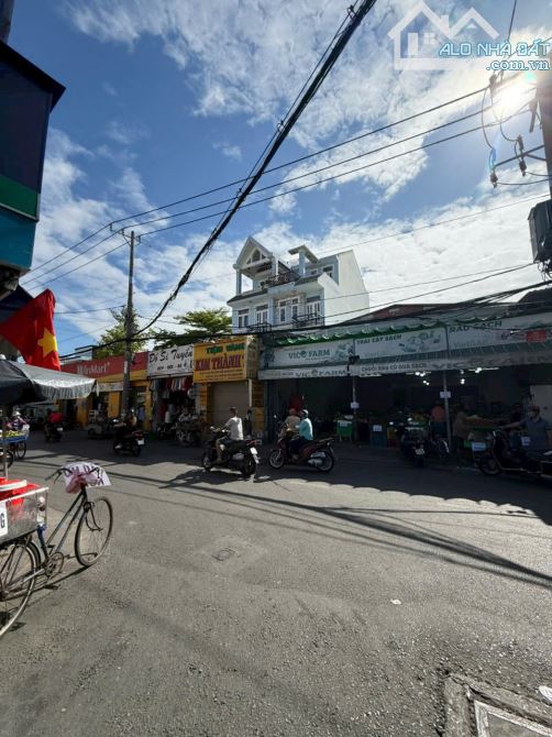 BÁN GẤP NHÀ (10x28) MẶT TIỀN KINH DOANH ĐÔNG HƯNG THUẬN 02, Q12