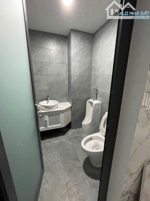 Bán nhà siêu vị trí Xô Viết Nghệ Tĩnh ngay cầu Thị Nghè sẵn HĐT 77tr 4 tầng ngang 6m 30ty - 1