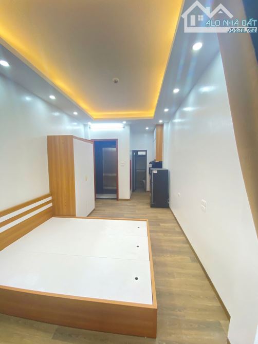TOÀ CHDV 18 PHÒNG NGUYỄN KHÁNH TOÀN, 72M2x7T, MẶT TIỀN 5.2M, NGÕ THÔNG, 80TR/ THÁNG. - 1