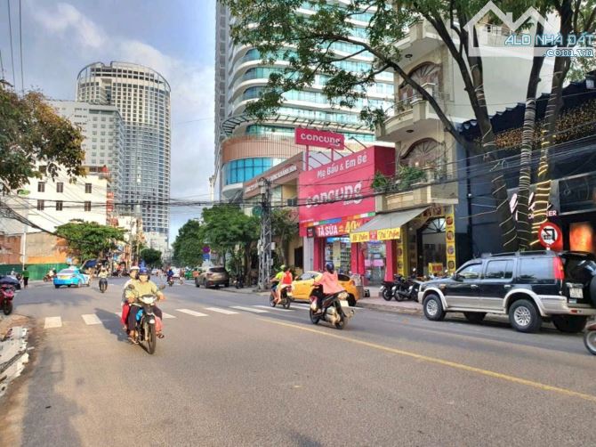 🌈Bán lô đất mặt tiền đường Nguyễn Thị Minh Khai - Giá 60 Tỷ. - 2p ra Biển - Vị trí đẹp gầ - 1